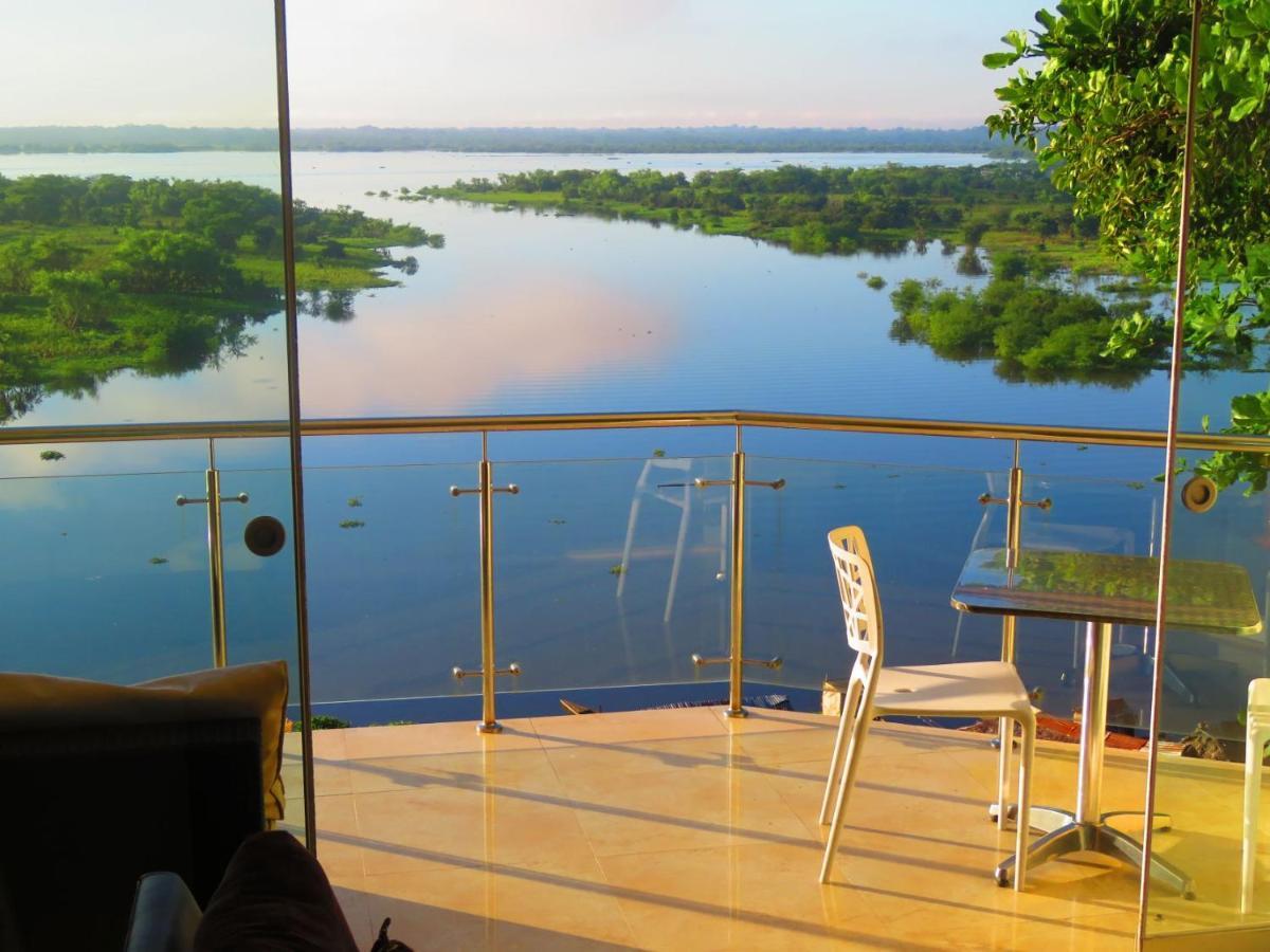 Boulevard 251 Riverside Apartments Iquitos Exterior photo