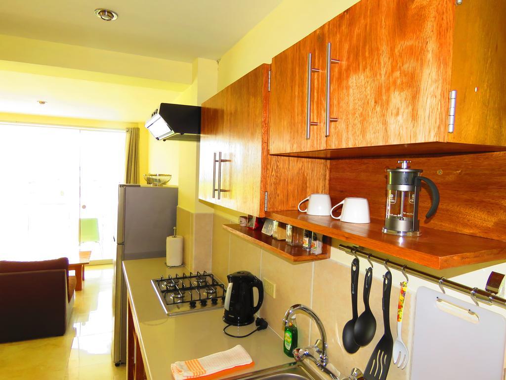 Boulevard 251 Riverside Apartments Iquitos Exterior photo